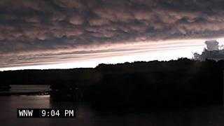 preview picture of video 'Sunset Mammatus and some bubbling convection'