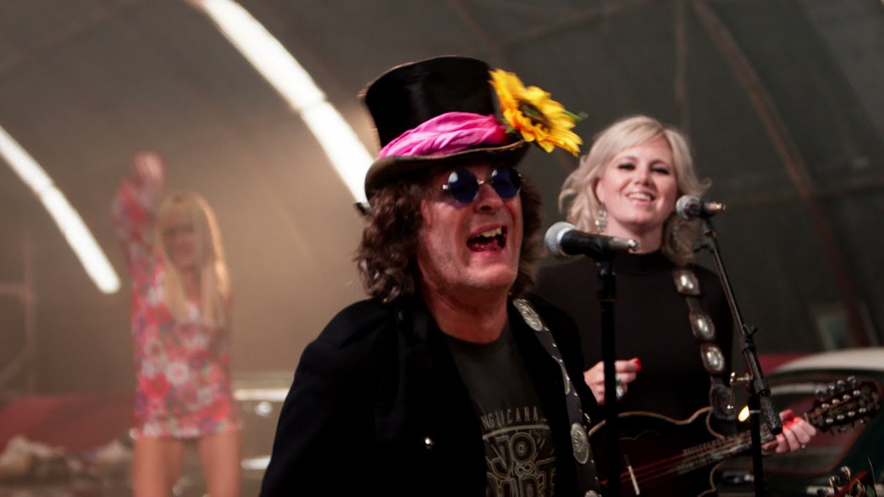 Jo Burt - Wild Thing - YouTube