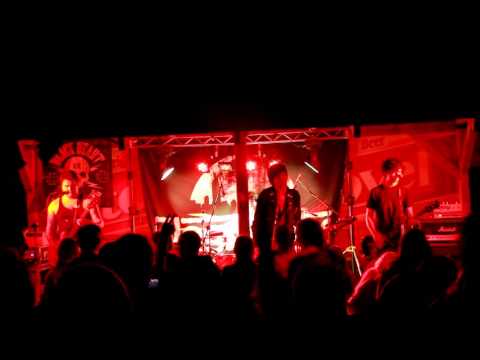 Degradace - Atomic Boogie (live Příkazy 2013)