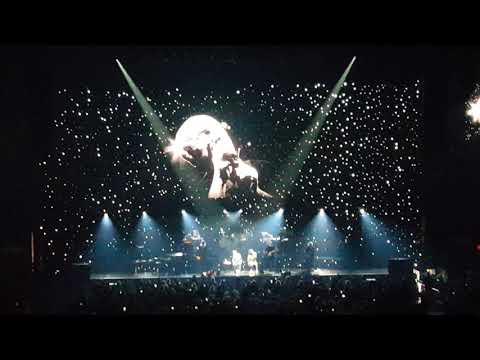 Videoclip de Separate Lives (feat. Bridgette Bryant) (Live) — Phil Collins