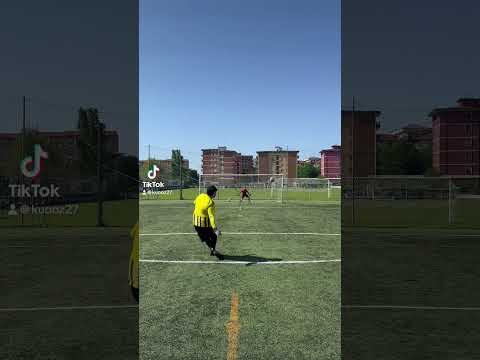 Bello o brutto ? ⚽️🤔 #football #soccer #challenge #perte #footballskills