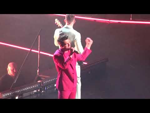 download lagu mp3 mp4 Jonas Brothers Tour 2019 Stage, download lagu Jonas Brothers Tour 2019 Stage gratis, unduh video klip Jonas Brothers Tour 2019 Stage