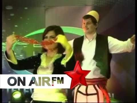 Albina Jahjaga Me surle tupana