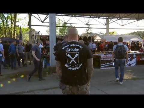 Cientos de neonazis celebran el cumpleaños de Hitler en el este de Alemania