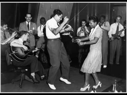 Ivie Anderson - When My Sugar Walks Down the Street