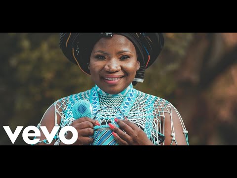 Makhadzi-Dikuku(Music Video) (feat. DJ Call me)