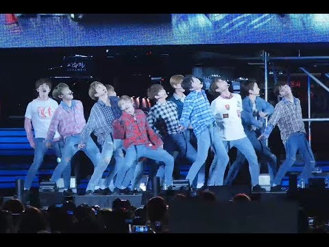 [4K] 170929 워너원 직캠 (Wanna One) - Wanna Be(My Baby) @2017 강남페스티벌(영동대로)/Fancam By 쵸리(Chori)