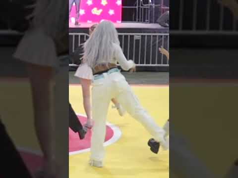 🇺🇸Kpop Fancams - SISTAR "Touch My Body"!