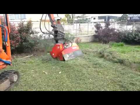 Simatech Dhl; flail heads for mini-excavators.Simatech DHL; testata trinciante per miniescavatore.