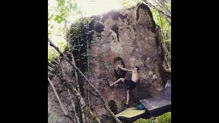 Video thumbnail of Cacería, 7a. El Bierzo