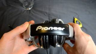Video thumbnail for Pioneer HDJ-1000 Dj headphones SPL dB sound test + quick review by Techscrew
