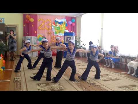 Танец моряков 'Яблочко'