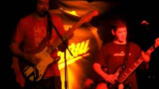 Ming Ming and The Ching Chings -  'Season Of Horrors' (Live @ Oran Mor, July 2009)