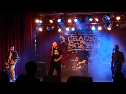 Kinosaal Mieste - Cracks&Scars