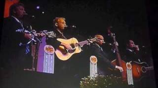 Dailey & Vincent, Counting Flowers On The Wall