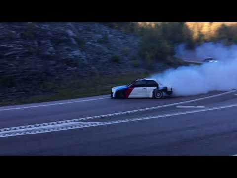 BMW E30 V8 TURBO DRIFTING