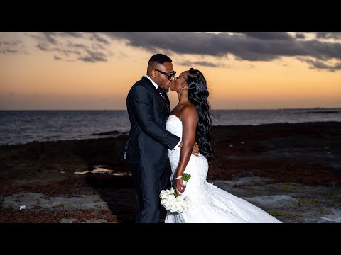 Cancun Wedding to Remember: When the Bride and Groom Take the Stage