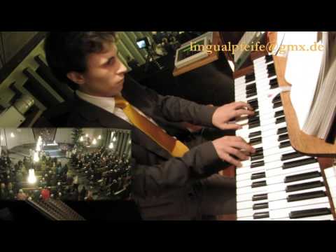 GGB 228/EG 13: Tochter Zion, freue dich / Thine Is The Glory (Einzug und Choral; Christmette 2015)