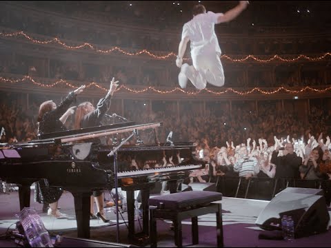 Jamie Cullum presents ‘The Pianoman at Christmas’ live at The Royal Albert Hall