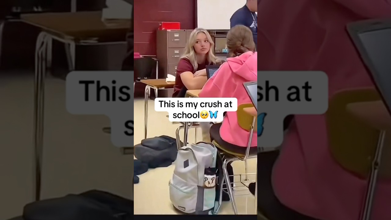 Her reaction 😭#school #crush #airdrop #reaction #cute