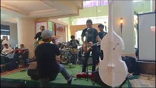 Download lagu BLUE SAVANNA - Setubuhi Nafasku mp3