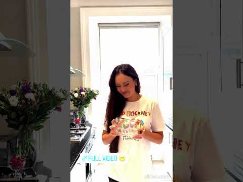 Aida Garifullina - Voice in a glass jar