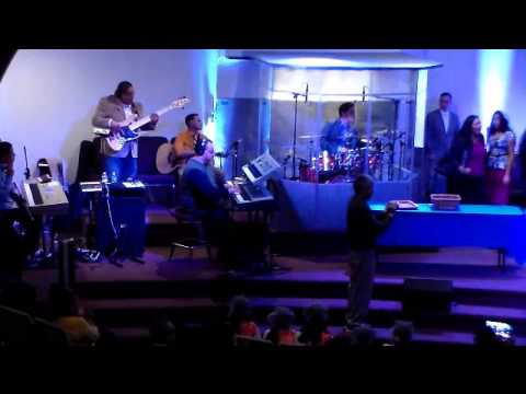 F.O.P YOUTH CHOIR GLORIA SEA AL NOMBRE DE JESUS