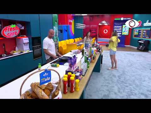 Kristi harron mikrofonin fikur/ Debat i ashpër me 'Qeverinë' - Big Brother Albania Vip 2