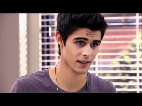 Violetta - Tomas e Violetta Cantano Voy por Ti HD