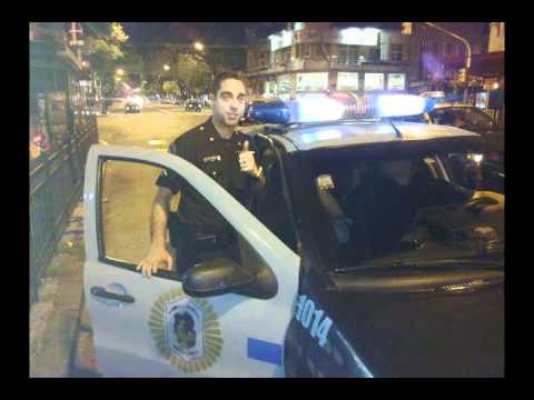 Policia botonazo!