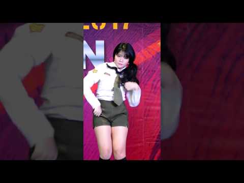 N' Sonchat - พาโบชินกู" cover GFRIEND(여자친구) _ FINGERTIP @ MBK Center Cover Dance 2017