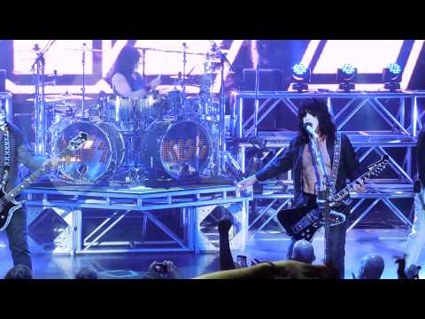 KISS KRUISE IV SHOW 1 - The Oath & Rock 'N' Roll A