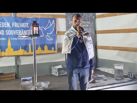 STEFAN HEINKE - BAUTZEN, Kornmarkt, 30 10 2023, 143. MAHNWACHE 🕊 - Bürgermikrofon