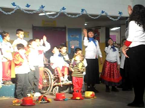 murga integrada los revoltosos del  progreso himno nacionalversion folclorica en lengua de señas