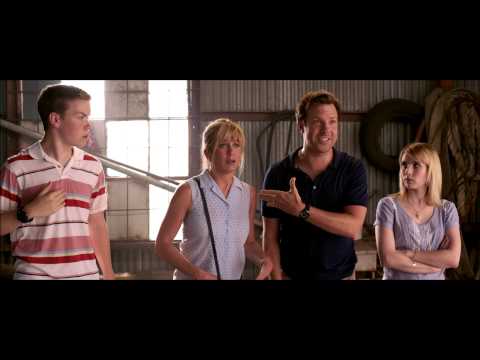 We're the Millers - 'Decent Family' Featurette [HD]