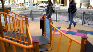 Jugando en un parque