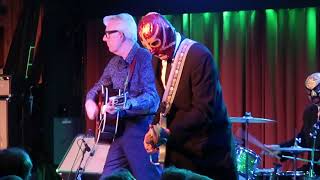 Nick Lowe&#39;s Quality Rock &amp; Roll Revue Starring Los Straitjackets / Somebody cares for me / 10/4/18
