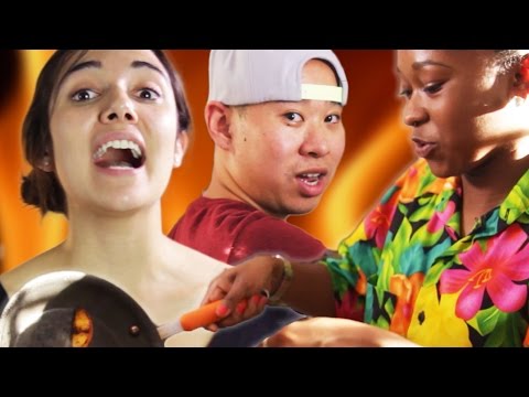 新成人が初めての食事会を開催 (New Adults Host Their First Dinner Party)