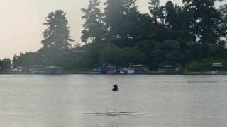 preview picture of video 'Fisherman in Lake Toba'