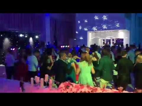 Roxana Gudiu - Inflorit-o rugutu LIVE (etno)