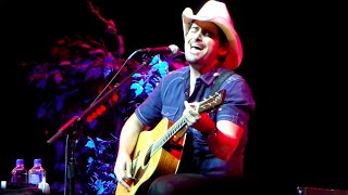 Brad Paisley- Shattered Glass in Beverly Hills
