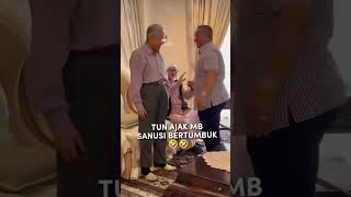 Download lagu Gurauan Tun dengan MB kedah sanusi mp3