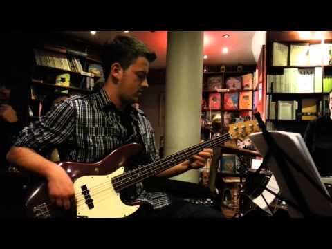 Visar Kuçi Jazz Guitar Trio-Freddie Freeloader