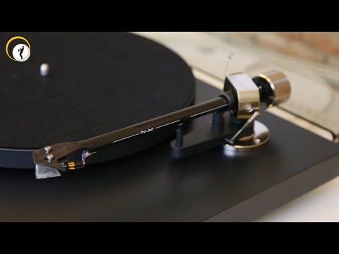 Unpacking and setting up the Pro-Ject Debut PRO turntable