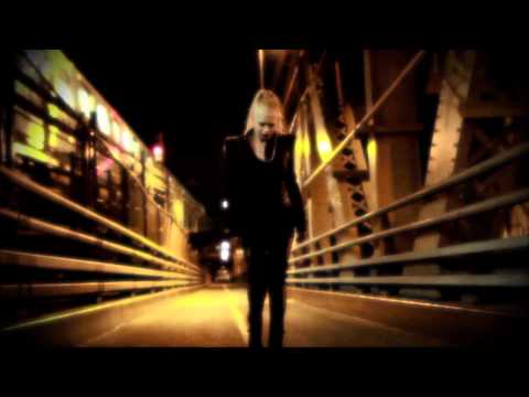 Richard Durand feat. Hadley - Run To You (Official Music Video).mp4