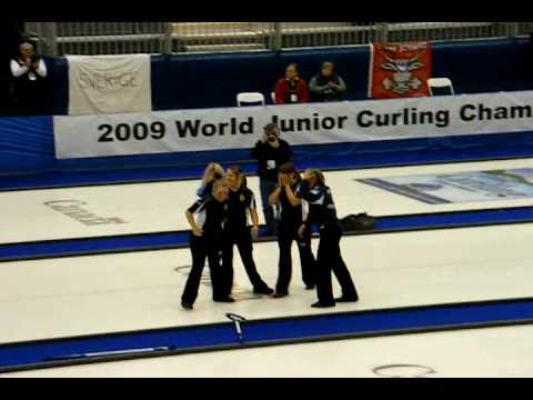 Eve Muirhead Wins Gold At The World Junior Curling Championsips 2009