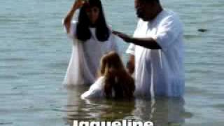 preview picture of video 'Evangelismo em Macaubal Igreja Batista em Vila Progresso 11-14 de Junho de 2009'