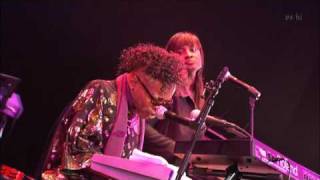 Sly Stone   Sing a simple song Tokyo 2008