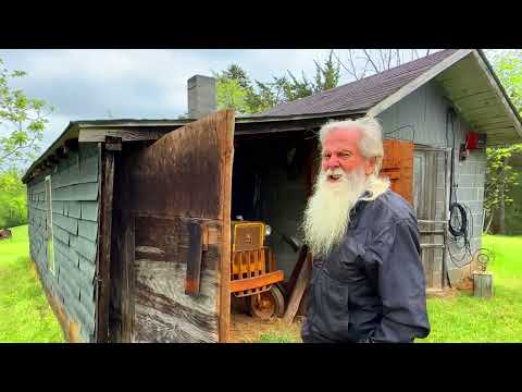 84 Year Old North Carolina Man has Barns FULL of Vintage Cars & Tractors