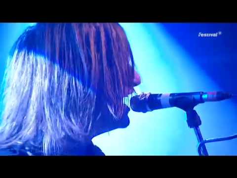 The Von Bondies  - Tell Me What You See (live)